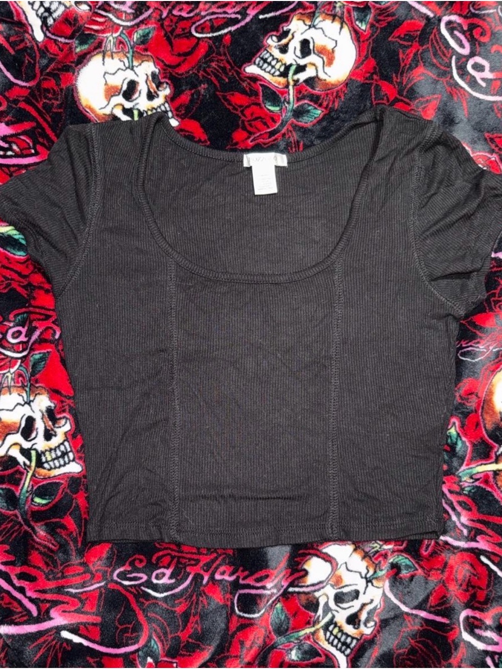 Women’s Black Scoop Neck Ribbed Crop Top/Bozzolo